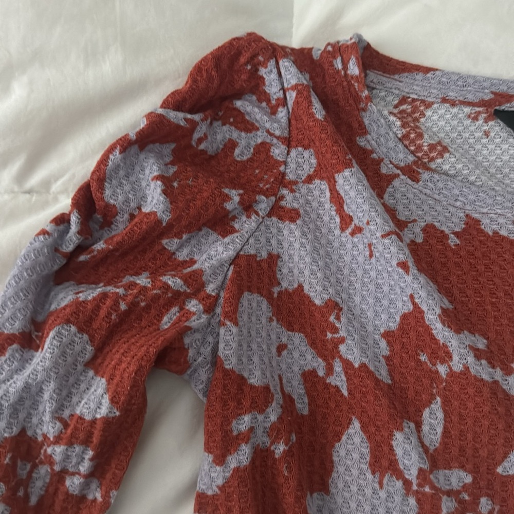 Shirt - Picture 2 of 3